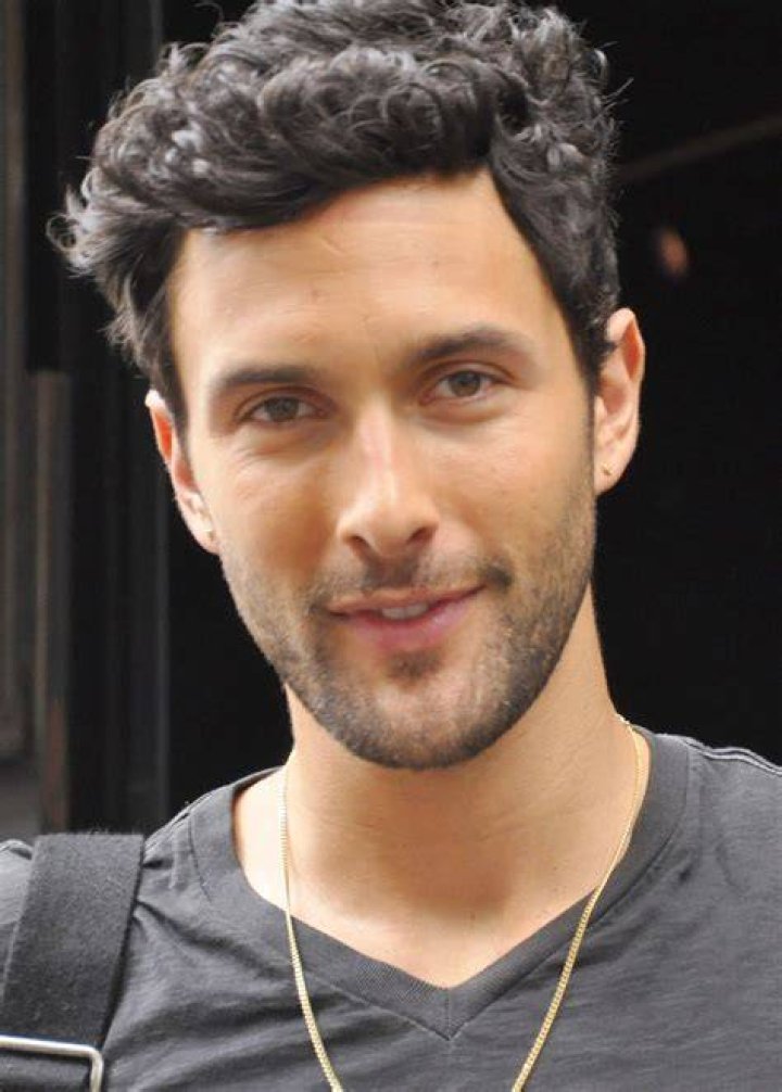 Image of Noah Mills