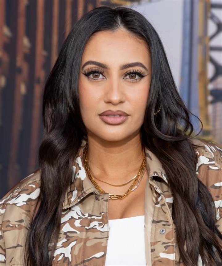 Is Francia Raisa Pregnant? Everything About The How I Met Your Father Cast Husband Or Boyfriend
