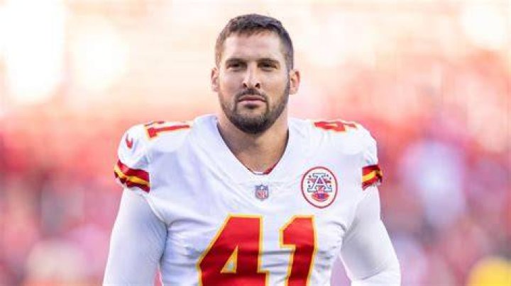 James Winchester Salary, Net Worth, Parents, Wife, Age, Wiki, Biography, Height
