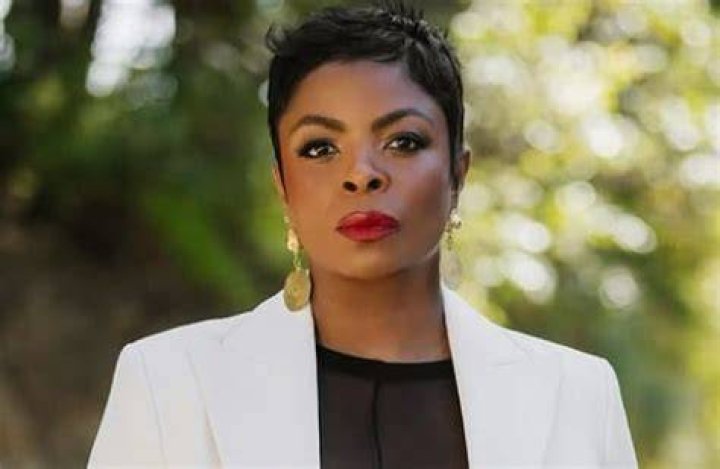 Janelle James Bio, Age, Height, Husband, Children ABTC