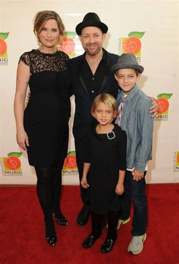 Jennifer Nettles Children Does Jennifer Nettles Have Kids? ABTC
