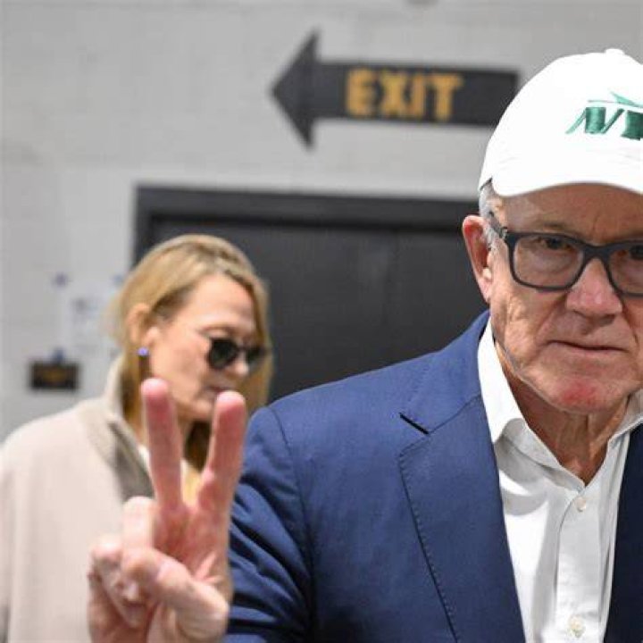 Jets Owner Woody Johnson Is Worth 4.2 Billion Bloomberg