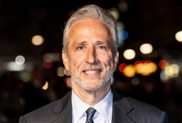 Jon Stewart Illness Is It Old Age Or Is He Actually Sick? SCP Magazine