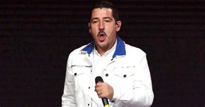 Jonathan Knight Net Worth ·