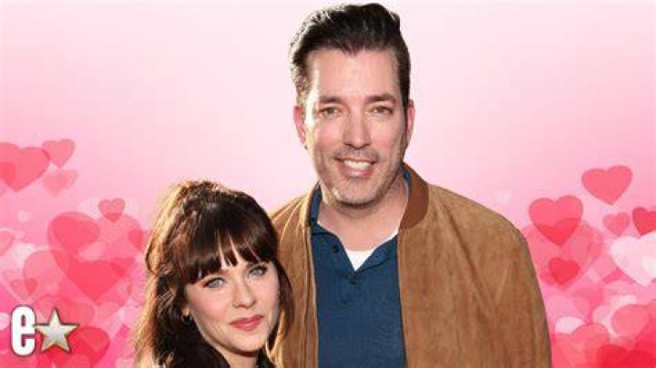 Jonathan Scott & Zooey Deschanel Take Her Kids On A Disneyland Trip