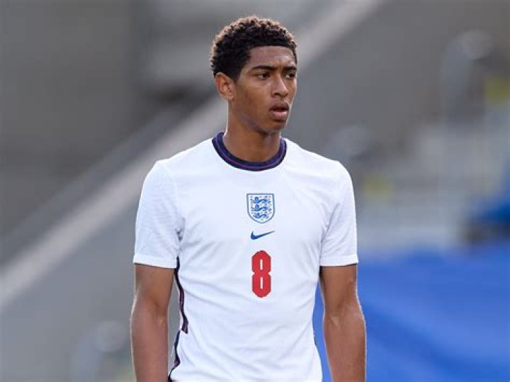 Jude Bellingham England Midfielder's Irish Links Explained Balls.ie