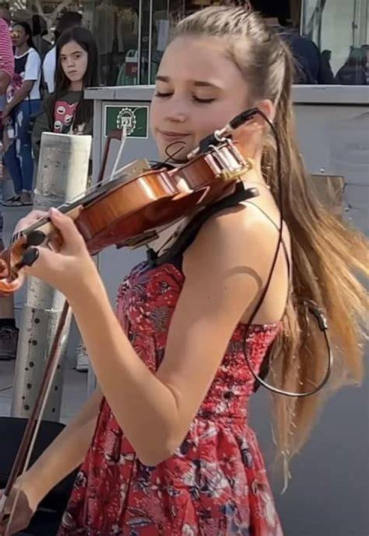 Karolina Protsenko famous vilonion