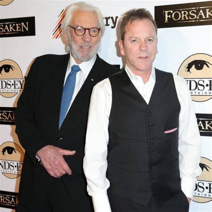 Kiefer Sutherland Mourns Death of Mother Shirley Douglas