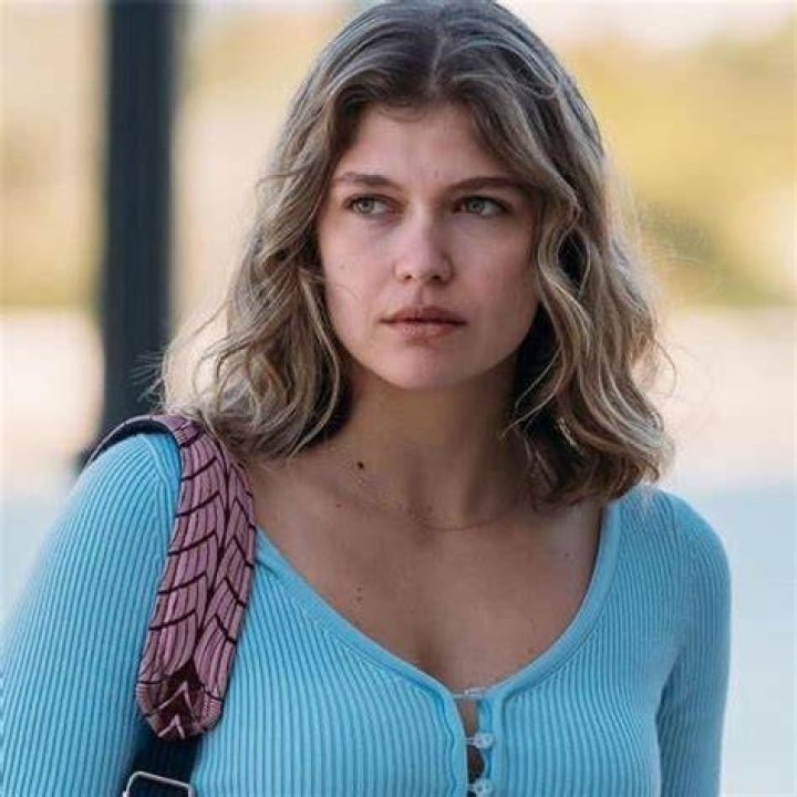 Klelia Andriolatou is the cool girl in &lsquo;Maestro in Blue&rsquo; on Netflix.