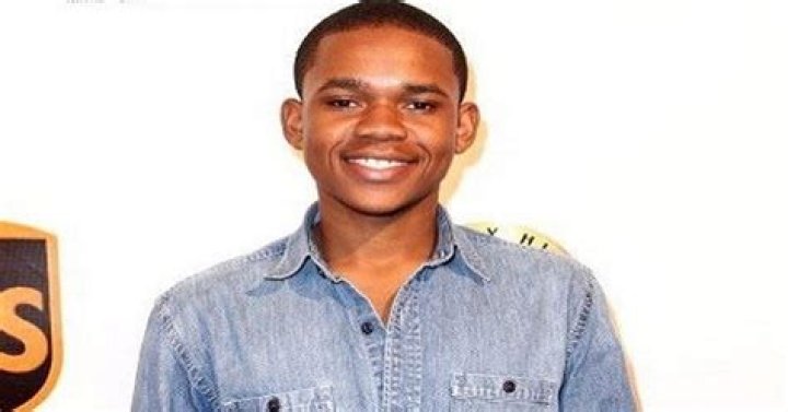 Larramie Doc Shaw Biography (Age, Girlfriend and More) mrDustBin
