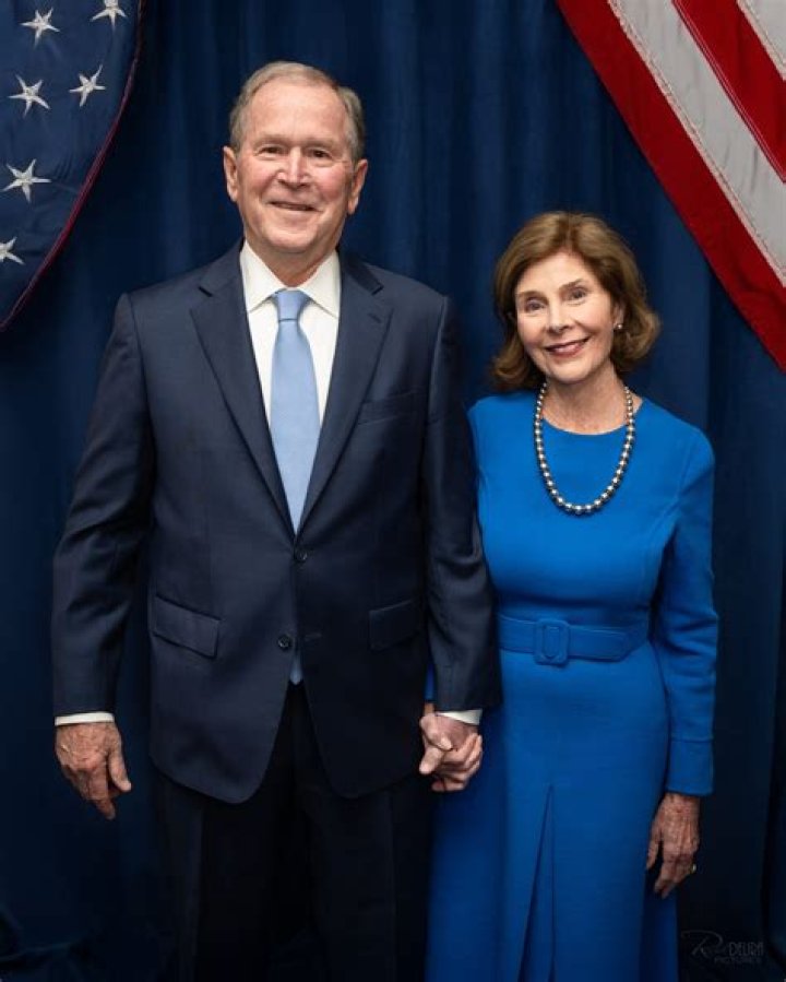 Laura Bush (George W. Bush Wife) Wiki, Bio, Age, Height, Weight, Net Worth, Family, Career, Facts