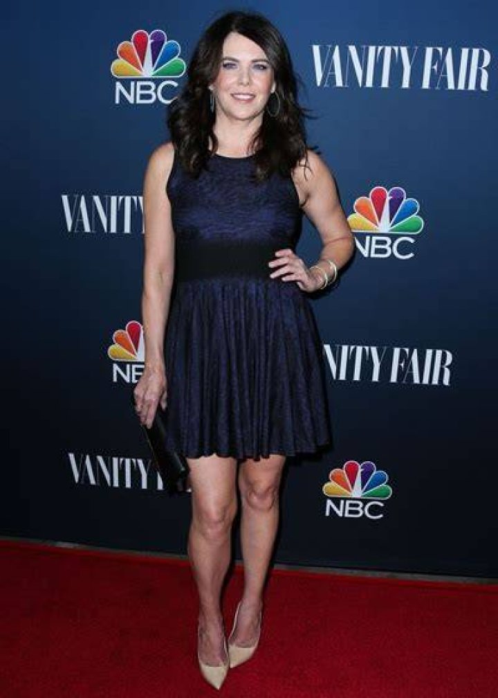 Lauren Graham Bra Size, Age, Weight, Height, Measurements