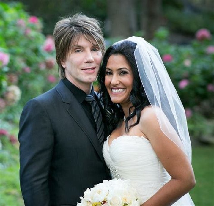 Laurie Farinacci Where is John Rzeznik's exwife now? Dicy Trends