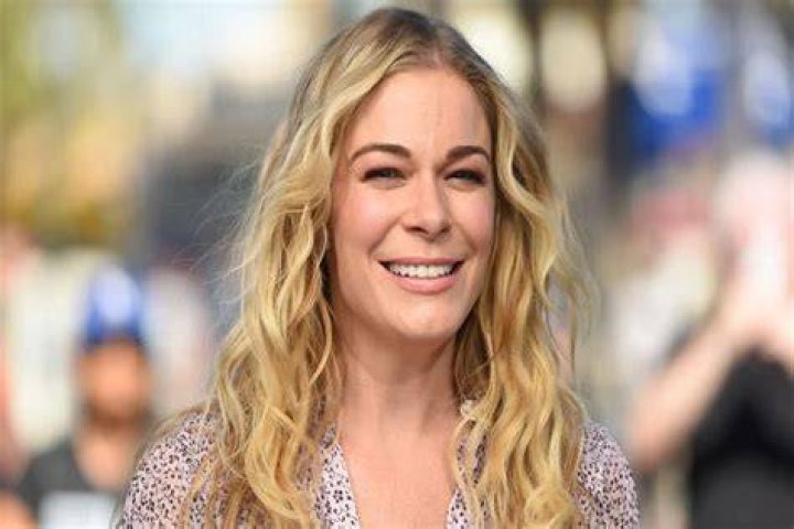 LeAnn Rimes' Net Worth 2022: Uncovering Her Financial Journey