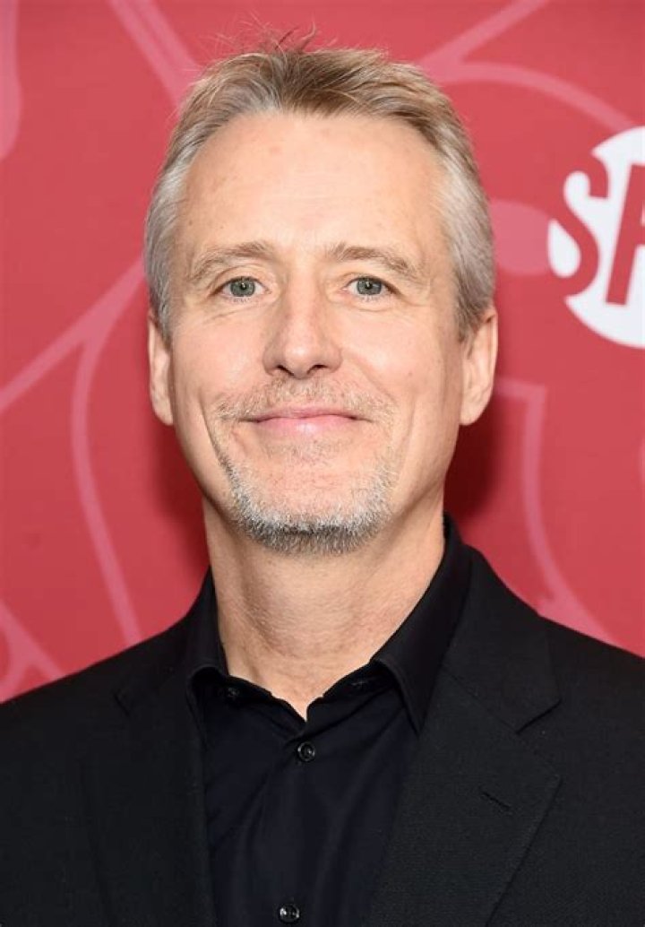 Linus Roache Net Worth 2024 Wiki Bio, Married, Dating, Family, Height