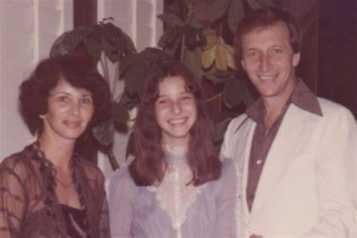 Lisa Kudrow parents Meet Nedra Stern and Lee N. Kudrow ABTC
