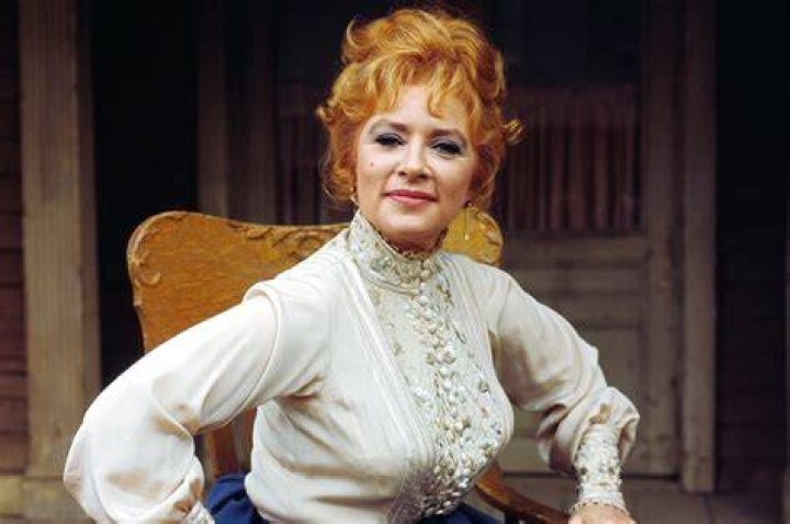 ‘Gunsmoke’ Amanda Blake Revealed Angry Fan Letters Changed Miss Kitty