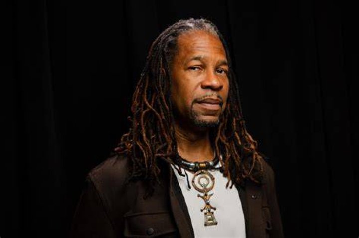 LZ Granderson Bio (Wiki) ·