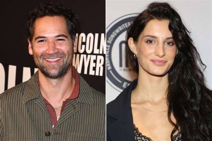 Manuel GarciaRulfo wife Is The Lincoln Lawyer star married?