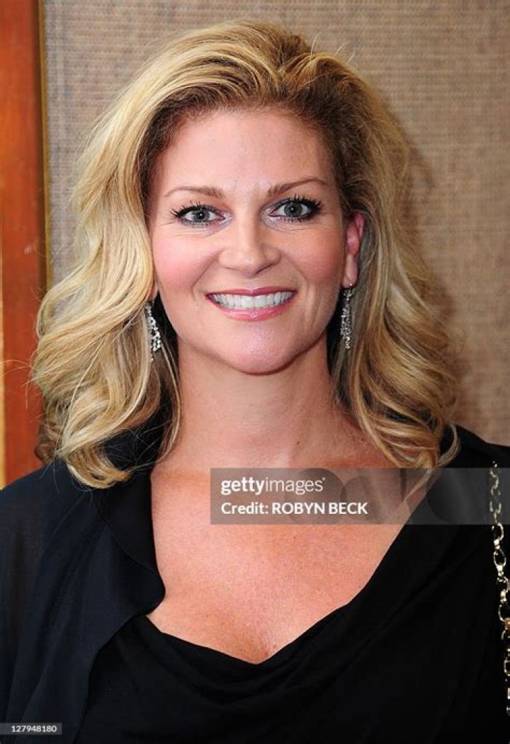 Marisa Wayne, daughter of John Wayne and Pilar Palettes John wayne