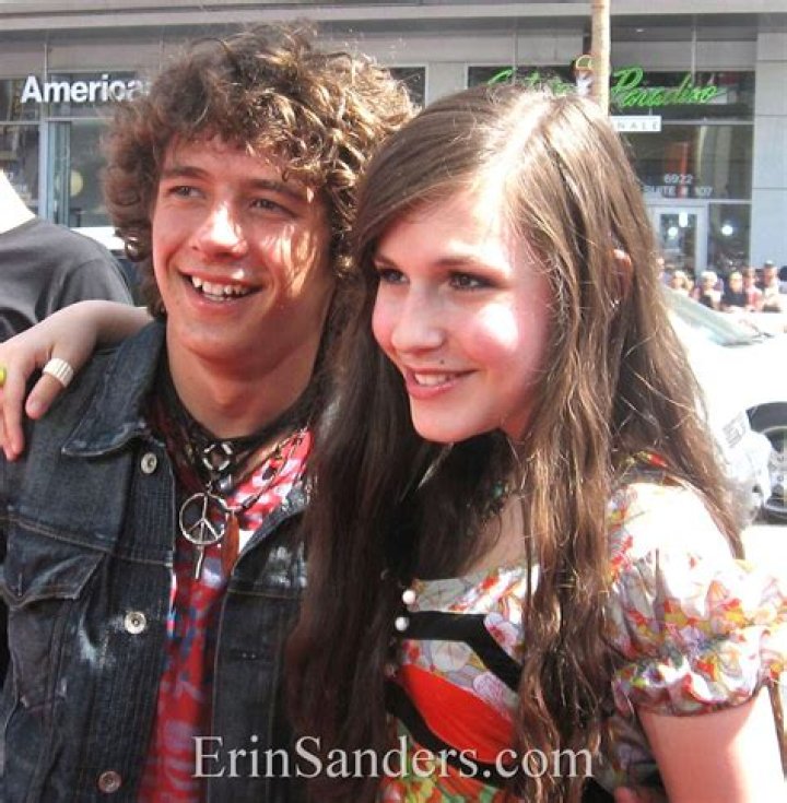 Matthew Underwood and Erin Sanders Erin sanders, Matthew underwood