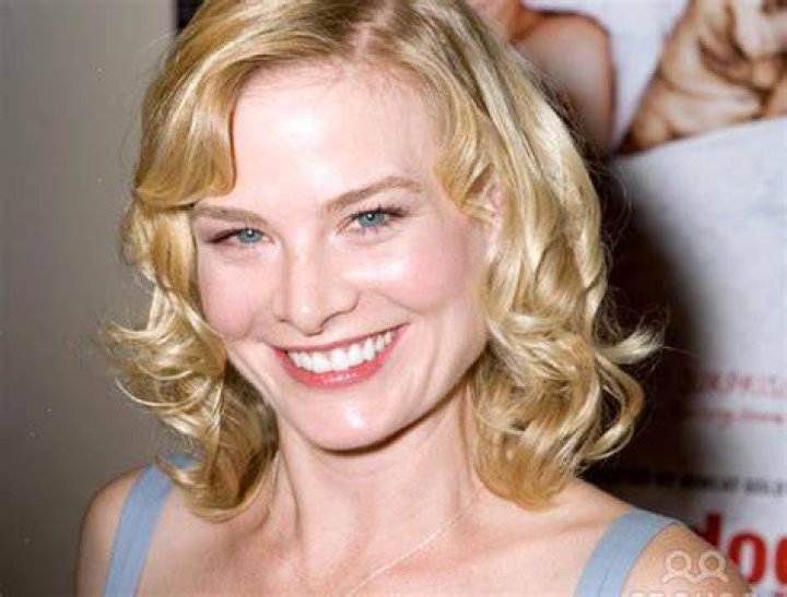 Melinda Page Hamilton Net Worth