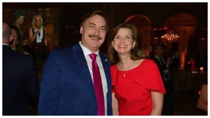 Mike Lindell Wife And Family / Toni Holt Kramer Stock Photos and