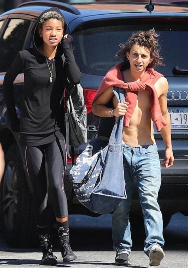 Moisés Arias Biography, Age, Family, Girlfriend, Height Movies, Nacho Libre