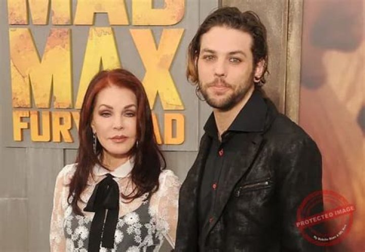 Navarone Garibaldi - Bio, Age, siblings, Wiki, Facts and Family