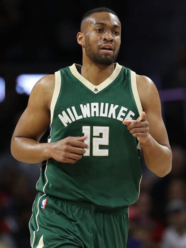 NBA Star Jabari Parker Has A Hot Mormon Girlfriend ⋆ Terez Owens 1