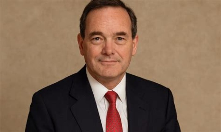 Neville Farrington What happened to Suzanne Farrington's son? Dicy