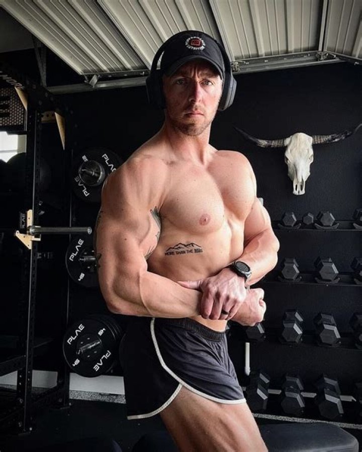 Nick Bare Age, Wikipedia, Biography, Height, Weight, Net Worth in 2021 and more