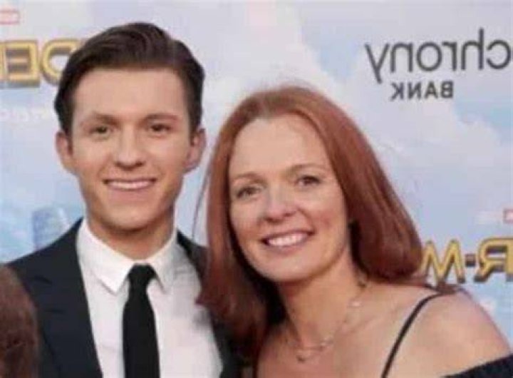 Nicola Elizabeth Frost Tom Holland's Mother Know About Her
