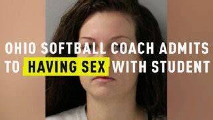 Ohio softball coach pleads guilty after sleeping with student