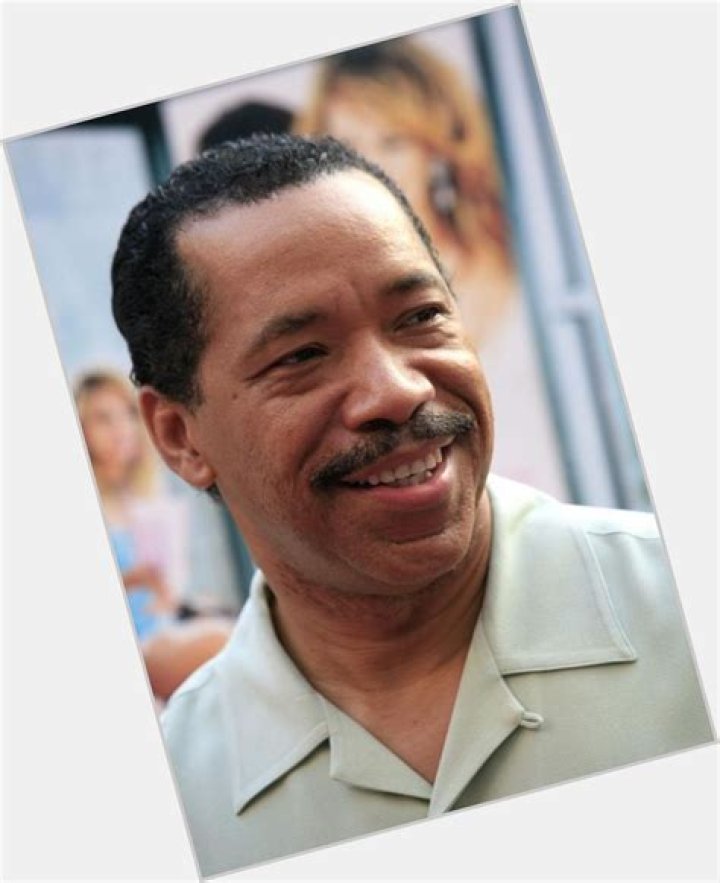 Oscar DeGruy Net Worth | BlogPaper