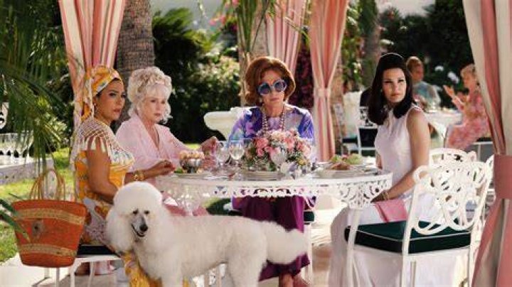 PALM ROYALE Star Carol is HARPER'S BAZAAR's March 2024 Digital