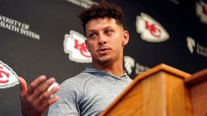 Patrick Mahomes Says He Wants Bronze and Sterling to 'See How Hard I