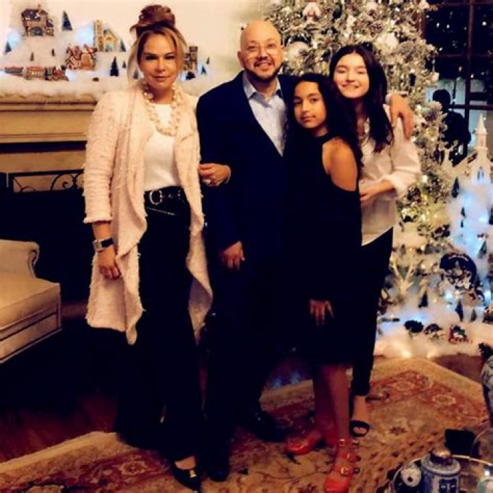 Pepe Garza Net Worth, Wife Elisa Beristain, and Bio
