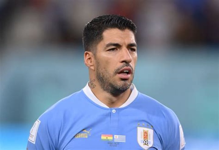Photos Of Suarez With His Daughters After His Second Goal Against Real