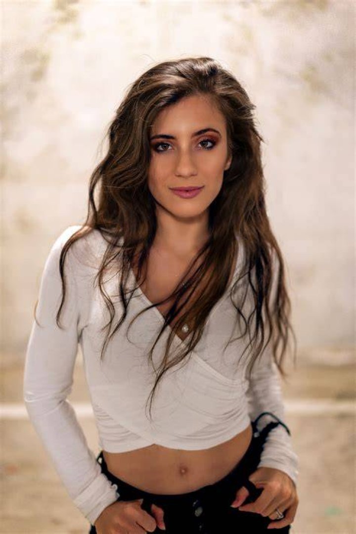 Picture of Eliana Ghen