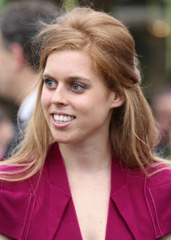 Princess Beatrice of York Is Engaged to Edoardo Mapelli Mozzi Glamour