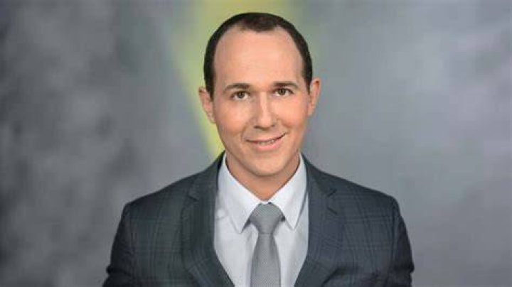 Raymond Arroyo Biography, Net Worth, Career, Age, Parents, Wife, Social