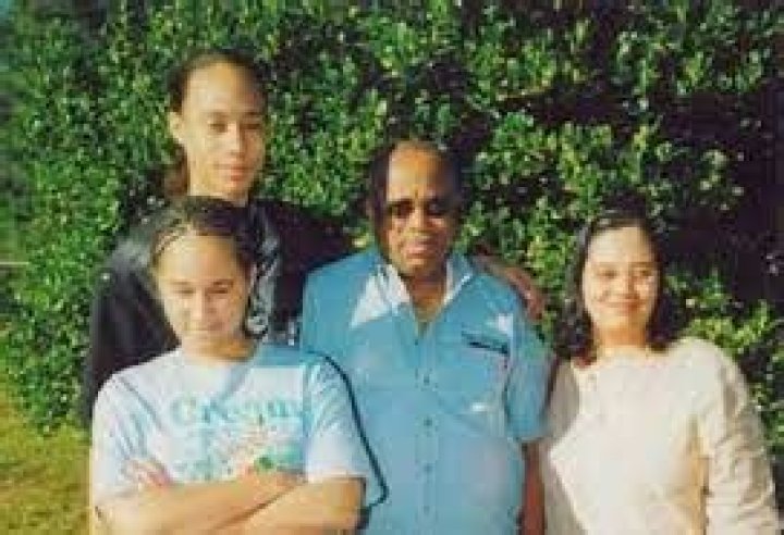 Raymond Griner Bio, Parents, Net Worth, Children, Wife 2R VISION NEWS