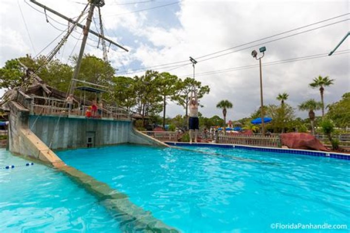 Review of Shipwreck Island Waterpark in Panama City Beach