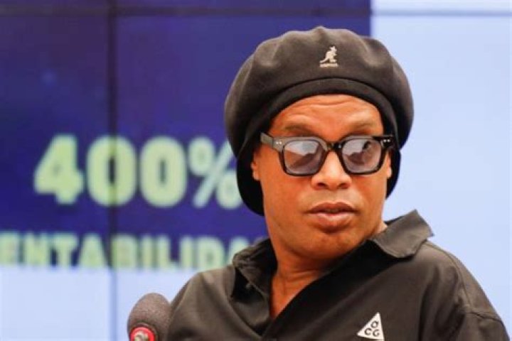 Ronaldinho est&aacute; en quiebra y es buscado por la justicia EL HIT GUATE