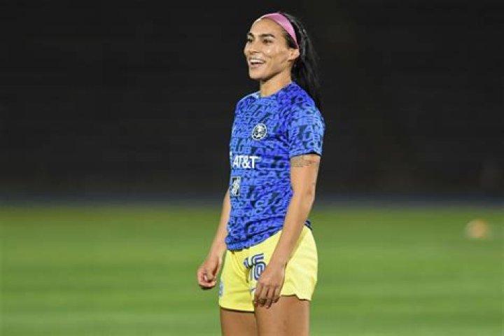 Sabrina Enciso Conoce a la bella jugadora del Am&eacute;rica Femenil
