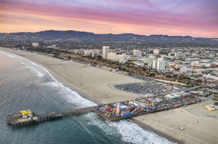 SANTA MONICA, LOS ANGELES, CA, USA FEBRUARY 23 Actress Elsie Fisher