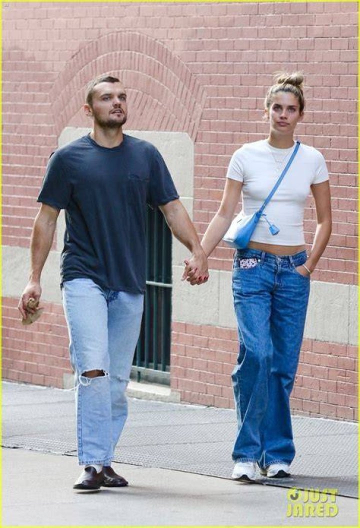 Sara Sampaio holds hands with boyfriend Oliver Ripley in Cannes Daily