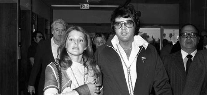 Satnin 🏹💋 — fav pictures i have of him 🏹💋 in 2022 Young elvis, Elvis