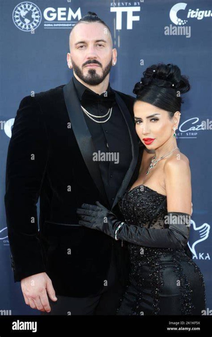 Shakur Sozahdah Husband Joshua Landon Smith and Family